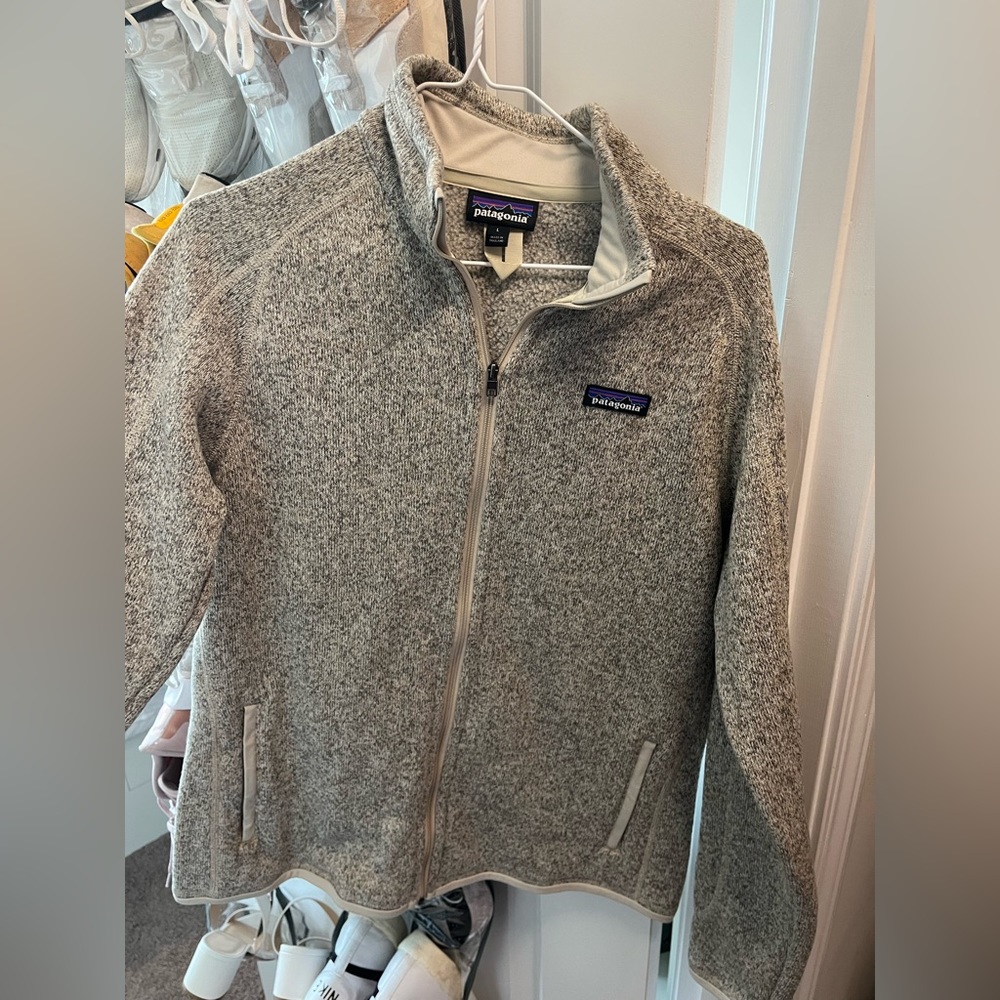 patagonia zip up!